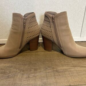 Jessica Cline Aurora Tan Ankle Boots - Women's Size 8.5M